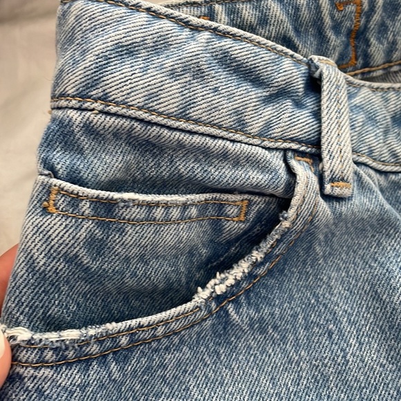 Zara high waisted multi-button jeans - Picture 5 of 8